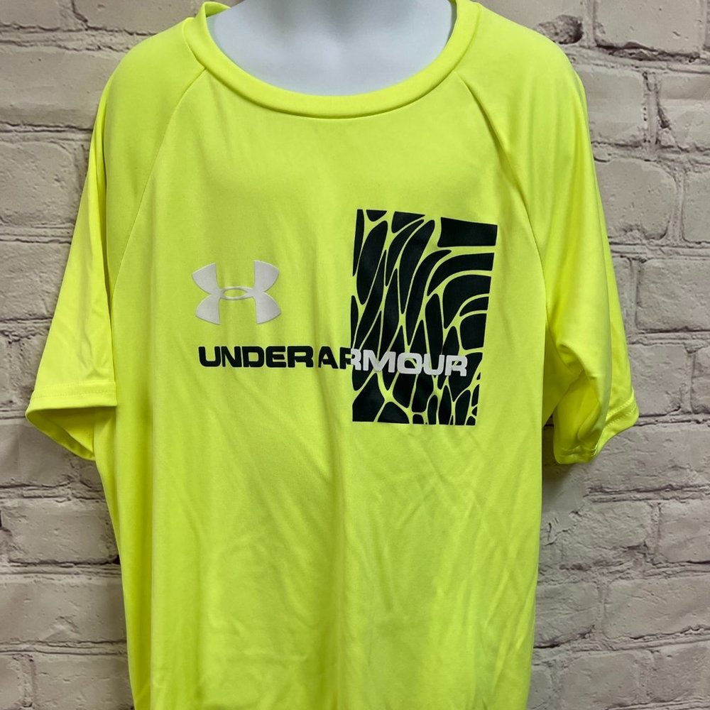 Boys Under Armour Short Sleeve Shirt